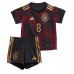 Tyskland Leon Goretzka #8 kläder Barn VM 2022 Bortatröja Kortärmad (+ korta byxor)